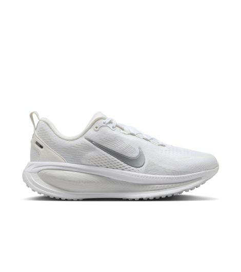 Nike Women's Vomero 18 Road Running Shoes