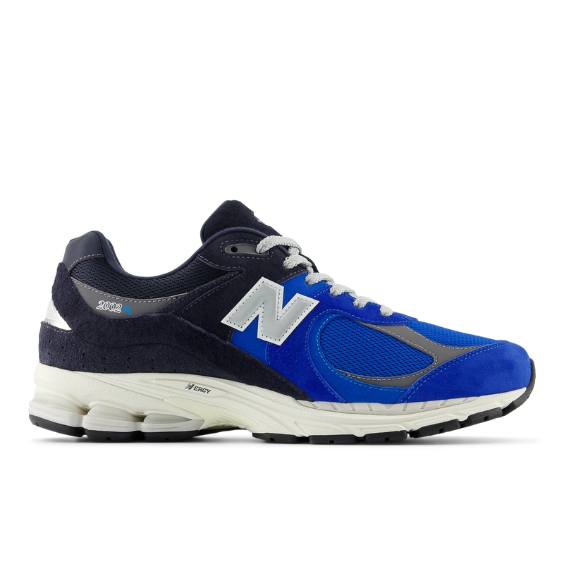 New Balance Men's 2002R Shoes